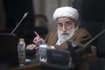 آیت الله جنتی: شهادت مقامات یمنی اراده مردم یمن را سست نمی&zwnj;کند