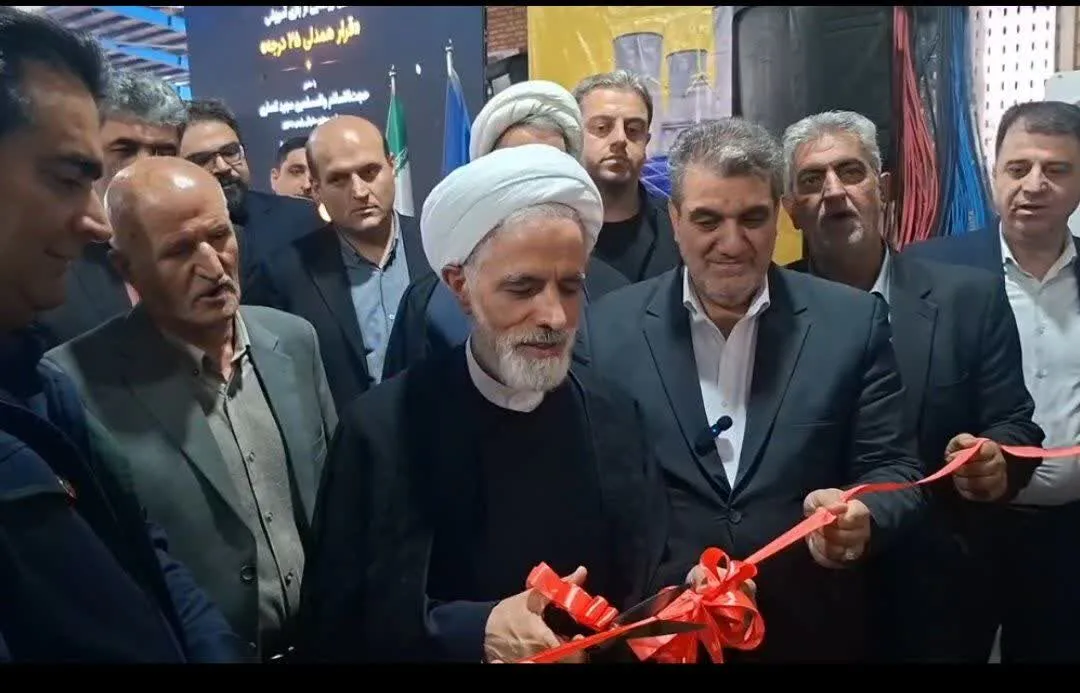 ۱۴۶ مگاوات نیروگاه خورشیدی در سمنان با حضور معاون رییس جمهور افتتاح شد