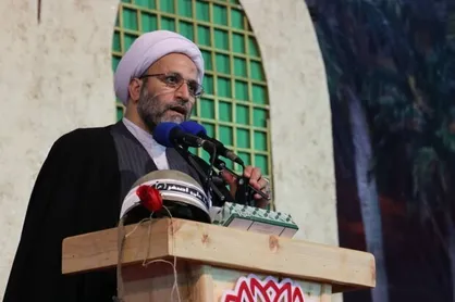 ساختن بازی هایی چون &laquo;فرمانده؛ مقاومت، نبرد آمرلی&raquo; در شناساندن قهرمانان ملی بسیار موثر است