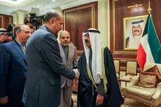 وزیر امور خارجه کشورمان با امیر جدید کویت دیدار و گفتگو کرد