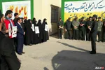 اهدای گل به سپاه چالدران