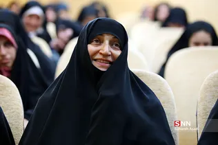 زن نمونه