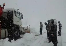تردد انواع کشنده در ۲ محور ارتباطی استان کردستان ممنوع شد