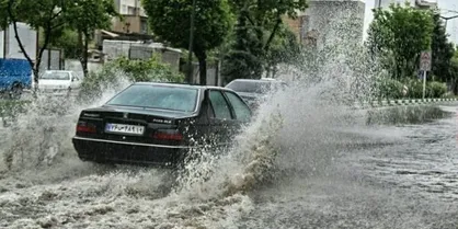 باران، رعد و برق آبگرفتگی شدید در مازندران/ مسافران نکات ایمنی را رعایت کنند