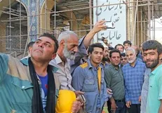 سرداری که لباس نظامی می‌پوشید اما 