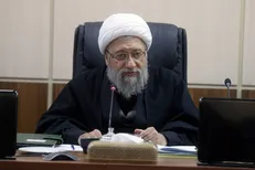 آملی لاریجانی: ایران از تنگه هرمز عقب‌نشینی نمی‌کند/ تردد آزاد مشروط به اجرای تفاهمنامه است