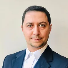 کارشناس مسائل هسته ای: آژانس بین المللی انرژی اتمی به ابزار سیاسی تبدیل شده است / ایران حق غنی سازی صلح‌آمیز را دارد