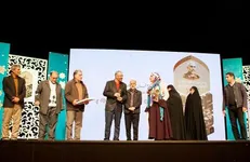 معرفی برگزیدگان اولین دوره کتاب مدافعان حرم برگزار شد
