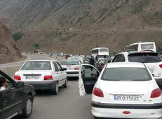 ترافیک سنگین در محورهای چالوس، هراز، رشت، فیروزکوه، خراسان رضوی و تهران-کرج