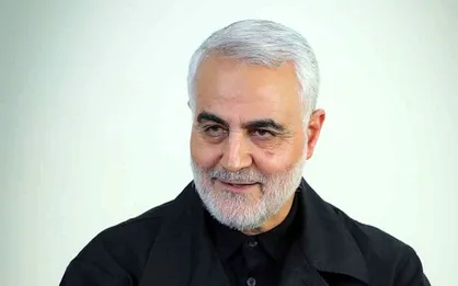 اشاره سردار سلیمانی به قرارگیری در یک قدمی شهادت در فتح بستان در دست&zwnj;نوشته خود به فرزندش