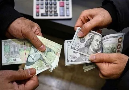قیمت دلار در بازار رسمی و غیر رسمی چند؟