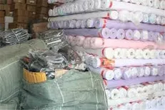 کشف ۲۳ کانتینر پارچه قاچاق در گمرک