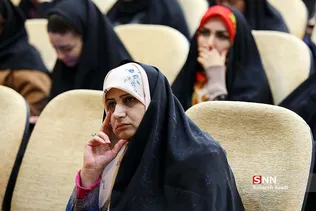 زن نمونه
