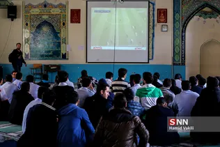 تماشای بازی پرسپولیس و کاشیما آنتلرز در دبیرستان البرز