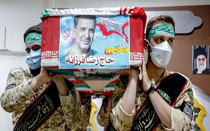 پیکر مطهر شهید مدافع حرم &laquo;رضا فرزانه&raquo; تشییع شد