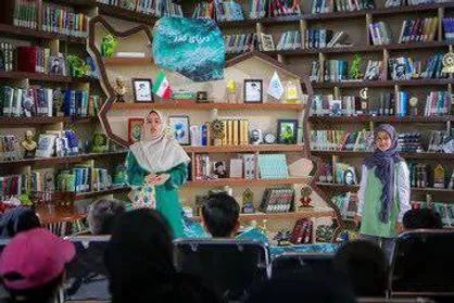 استقبال پرشور کودکان از &laquo;هدهد سفید&raquo; در شهرستان&zwnj;ها