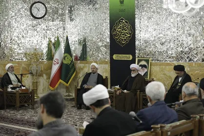 دهه کرامت با نشاط دینی و خدمت اجتماعی همراه باشد