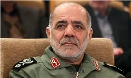 معاون هماهنگ کننده ستادکل نیروهای مسلح با خانواده شهدای مدافع حرم دیدار کرد