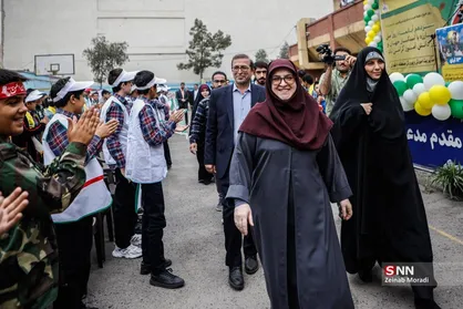 مراسم گرامیداشت روز دانش&zwnj;آموز  در مدرسه پسرانه شهید فهمیده