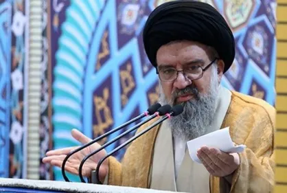 خاتمی: ملت&zwnj;های مسلمان باید دولت سوئد را پشیمان کنند/ برخورد&zwnj;ها با بی&zwnj;حجابی مهرآمیز باشد