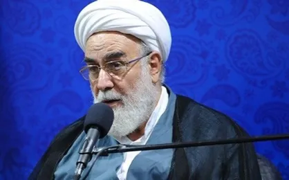محمدی گلپایگانی: مردم با وجود تبلیغات عده&zwnj;ای بدبختِ فراری پای صندوق&zwnj;ها آمدند / باید نعمت جمهوری اسلامی را با چنگ و دندان نگه داریم