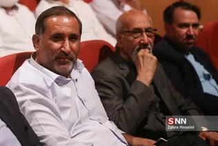علیرضا قزوه مراسم رونمایی از کتاب همسایه سدر و همسفر رود