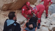 نجات طبیعت‌گرد مصدوم در سپیدان پس از ۵ ساعت عملیات