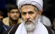 در یک جنگ اطلاعاتی و امنیتی چند لایه هستیم / حکام سازشکار منطقه باید از سرنوشتی که در انتظار نظامیان تروریست آمریکا است، درس عبرت بگیرند