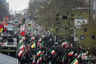 مراسم تشییع شهدای ناوگان دنا در میدان انقلاب تهران