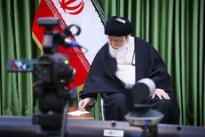 هیچ اجتماع مذهبی در خراسان رضوی برپا نمی‌شود / کادر درمانی، صف مقدم مقابله با کرونا