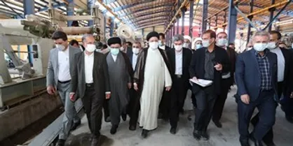 بازدید رییس جمهور از کارخانه در حال احداث کاغذسازی در شیراز