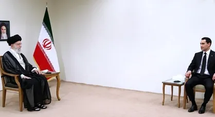 رهبر انقلاب: روابط ایران و ترکمنستان مخالفانی دارد ولی باید بر موانع فائق آمد / سیاست دولت ایران گسترش روابط با کشورهای همسایه است