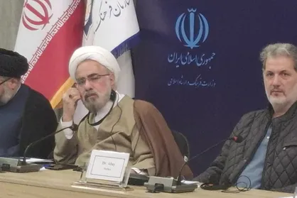 سومین نشست قرآنی تهران؛ حجت الاسلام جوادی آملی: آنچه بشر را از یکدیگر جدا می&zwnj;کند پرداختن به امور فرعی است