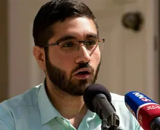 متن سخنرانی نماینده بسیج دانشجویی در محضر رهبر انقلاب / طلوعی: با مشکل مسئولیت‌پذیری و پاسخگویی مسئولان مواجهیم / ساز و کار حاکم بر شورای هماهنگی اقتصادی قوا نیازمند شفافیت است