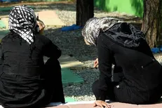 سن اعتیاد به زیر ۱۵ سال رسیده/ تریاک رتبه نخست مصرف مواد مخدر در میان زنان