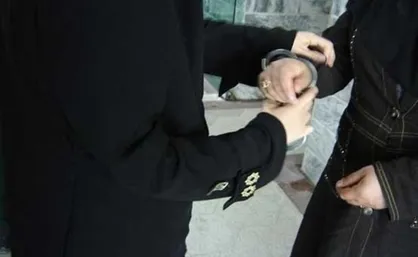 دستگیری مادر و دختر با ۱۰ عدد کوکتل مولوتوف