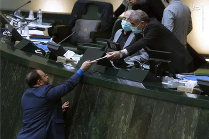 نشست تخصصی &laquo;بررسی راهکارها و آسیب&zwnj;های بودجه ۱۴۰۰&raquo; در دانشگاه فردوسی مشهد برگزار شد
