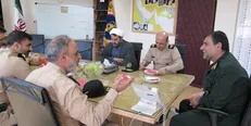 جمعی از فرماندهان نیروی دریایی ارتش با فرمانده نیروی دریایی سپاه دیدار کردند