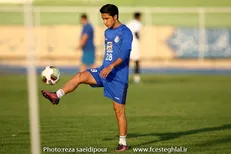 رباط صلیبی مهاجم استقلال پاره شد