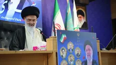 تعامل‌ با دنیا باید عزتمندانه باشد/اخلاص و ولایت‌پذیری از مهم‌ترین ویژگی‌های شهدای خدمت بود