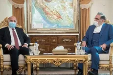 شمخانی: ایران اجازه نخواهد داد تروریسم تکفیری در منطقه احیا شود/  فواد حسین: روند پرداخت بدهی‌های عراق آغاز می‌شود
