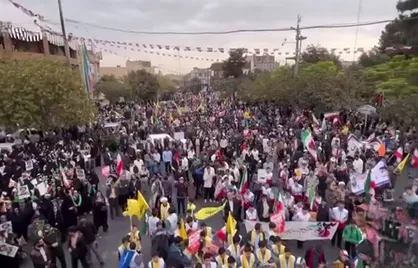 خروش دانش&zwnj;آموزان و دانشجویان قمی در راهپیمایی یوم&zwnj;الله ۱۳ آبان