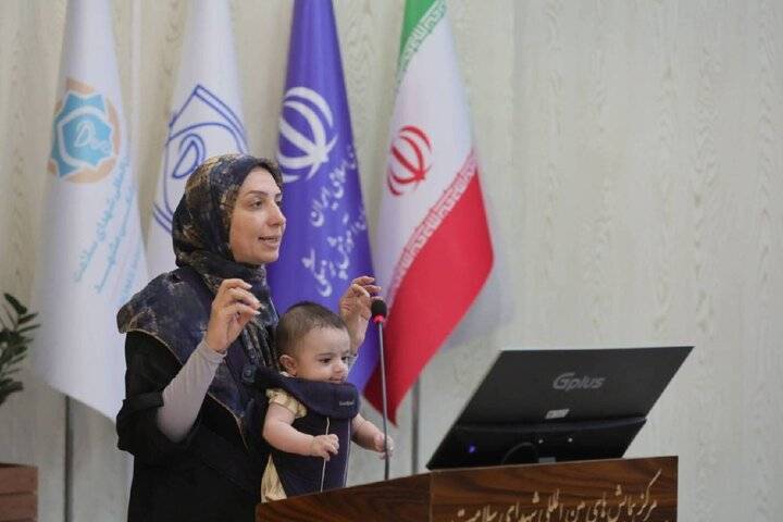مادری یا اشتغال؟ کدامیک باید قربانی ضعف و خلاءهای قانونی شود؟ مادری یا اشتغال؟ کدامیک باید قربانی ضعف و خلاءهای قانونی شود؟