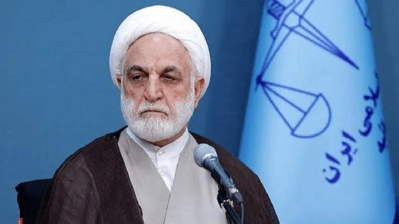 محسنی اژه‌ای: خبرنگاران حتی در جبهه‌های جنگ هم بی‌سنگر هستند + فیلم