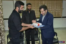 دانشجویان جهادی دانشگاه آزاد پرند از رئیس دانشگاه تقدیر کردند+ تصاویر