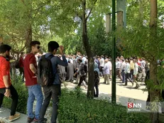 ماجرای تجمع در دانشگاه تهران چه بود؟/ دانشجویان در حصار بی‌تدبیری+ فیلم و عکس