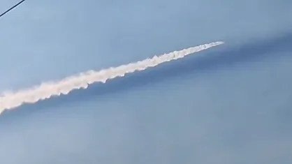 تصاویری از آب پاشی هواپیمای ایلیوشین با ظرفیت حمل ۴۰ تن آب بر محل آتش سوزی در جنگل&zwnj;های الیت