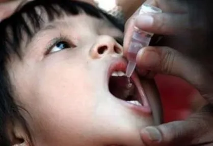 طرح تکمیلی فلج اطفال به همت دانشجویان جهادگر در شهرستان بندرعباس در حال اجراست