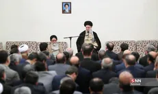 رهبر انقلاب: تجمعات ضدصهیونیستی در اروپا و حتی آمریکا نمونه‌ای از بروز اراده الهی است/ تنها راه‌‌حل مشکلات، پایبندی به مبانی انقلاب است + فیلم