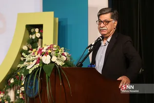 دکتر فرقانی در اختتامیه یازدهمین جشنواره نشریات دانشجویی تیتر ۱۱